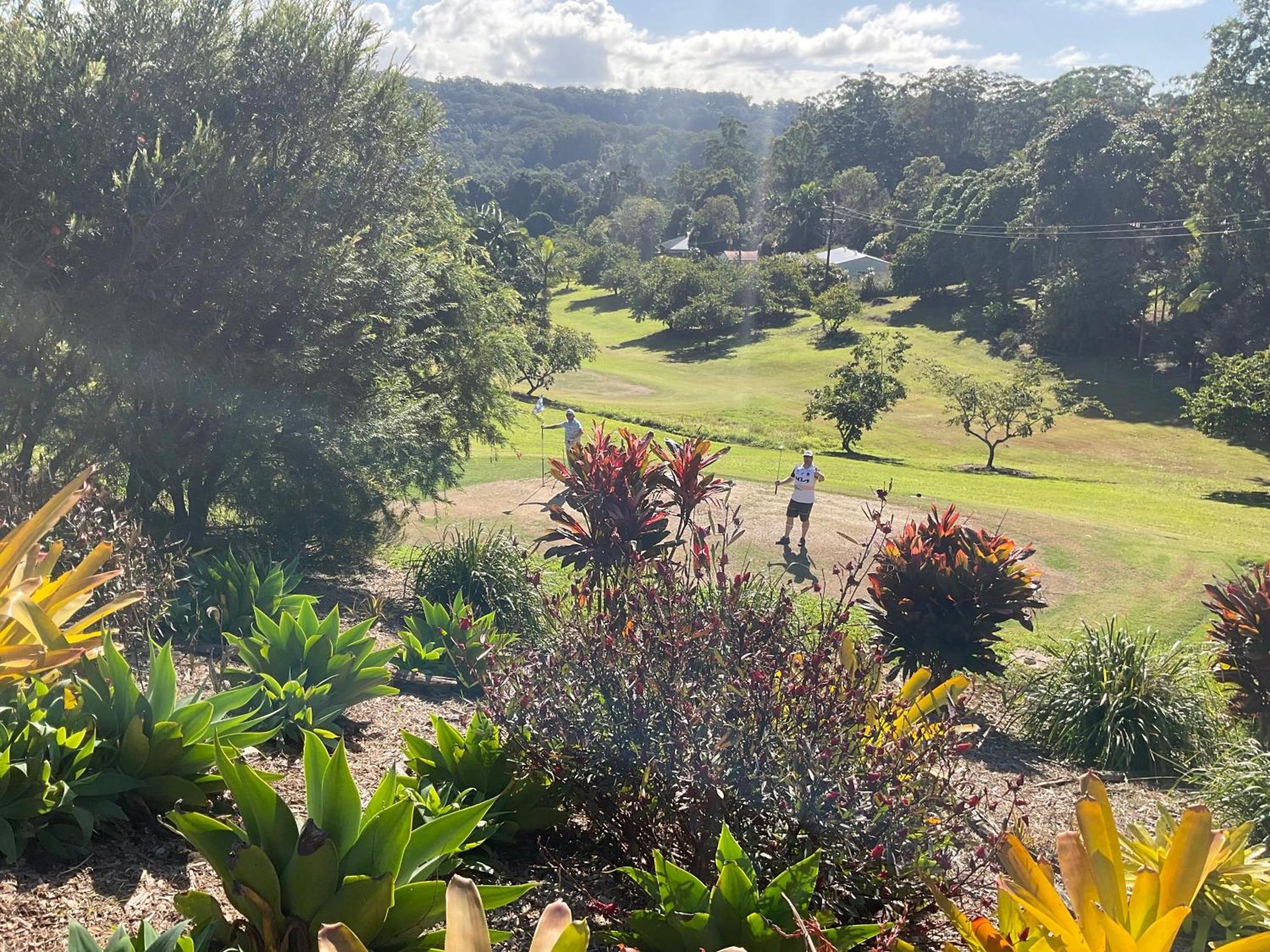 Sunshine Coast Retreat Your Own Private Golf Course Diddillibah Exterior photo